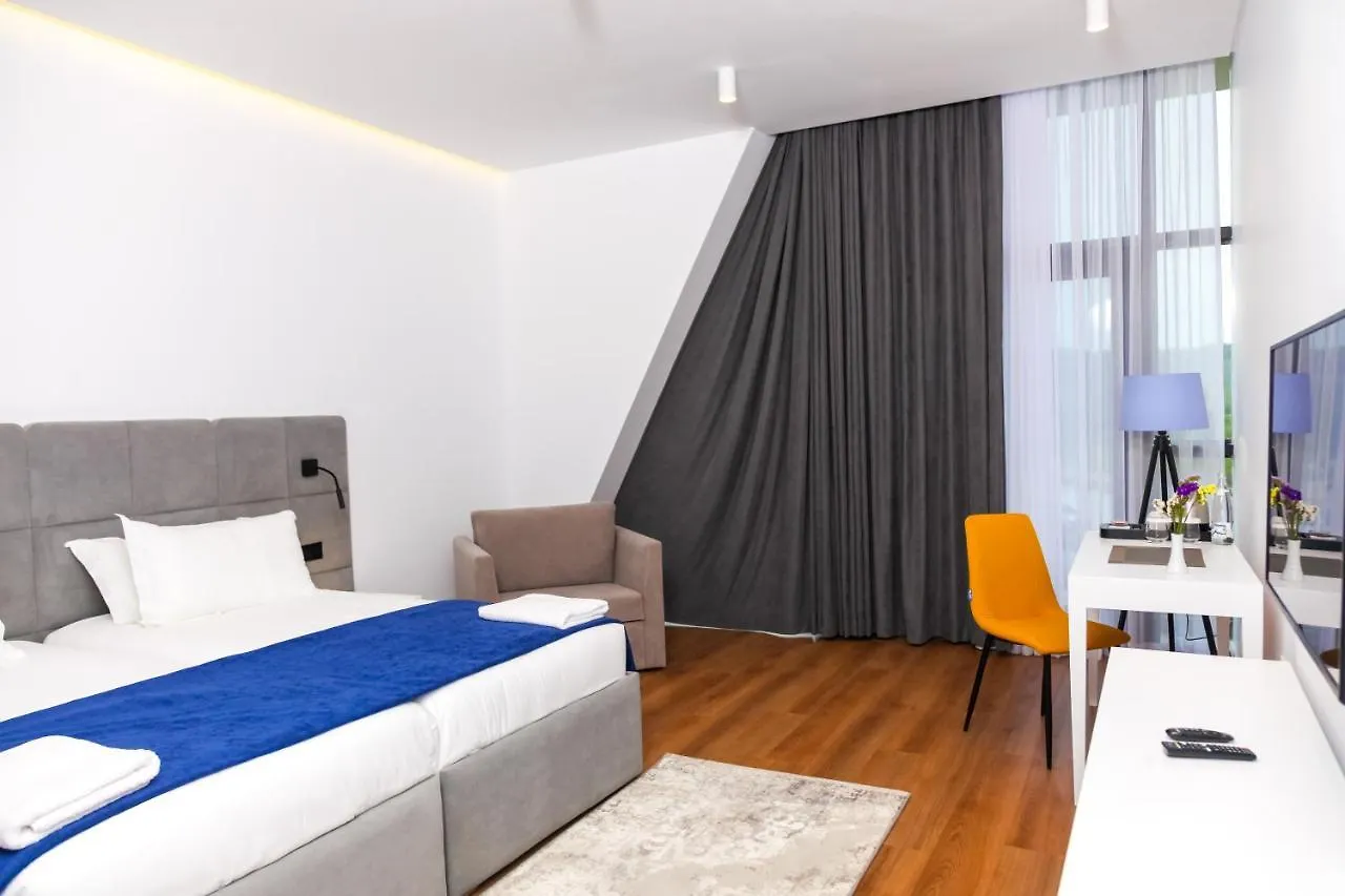 ****  N Hotel By Noshi Rinas Albania
