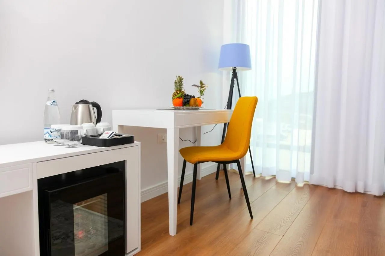N Hotel By Noshi Rinas