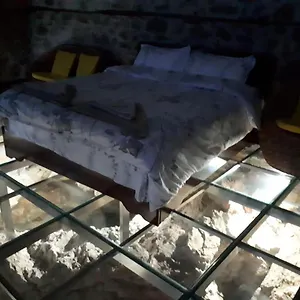 Nuci's Glass Floor Appartamento